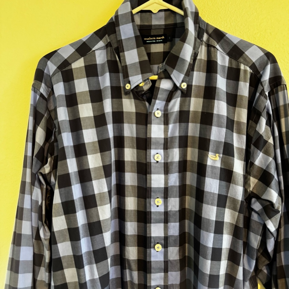 Southern Marsh Blue and Gray Checkered Long Sleeved Shirt Size L - Picture 2 of 5